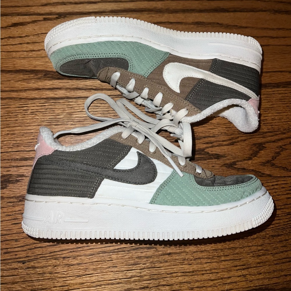 Nike Air Force 1
